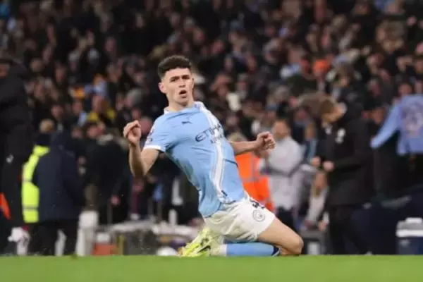 「マンC、フォーデンが電光石火の“1分”弾＆後半ATに決勝弾！　田中碧が先発のリーズ、2点差を追いつくも及ばず」の画像