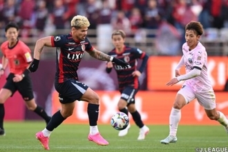 鹿島が盤石の5連勝！　レオ・セアラが川崎Fをこじ開けて今季4点目