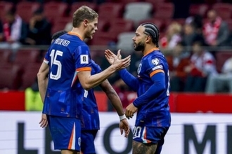 オランダ、ポーランドとの直接対決で“貴重”な1ポイント…2大会連続のW杯出場が決定的に