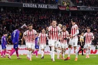 鈴木唯人がアシスト記録！…フライブルク、前半に退場者出したマインツに4発快勝　佐野＆川﨑はフル出場