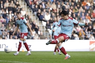 上田綺世が前半だけでハット達成の大暴れ！　首位フェイエノールト、ヘラクレスに圧巻の7発大勝