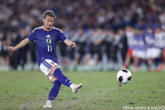 「とにかく思い切り蹴った」前田大然のPKが日本代表を勝利に導く！　約2年ぶりの“凱旋”に「PKの時も歓声がすごかった」