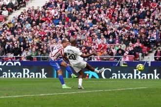 “スーパーサブ”のグリーズマンが決勝弾！　アトレティコ、ホームでバレンシアを下し連敗ストップ