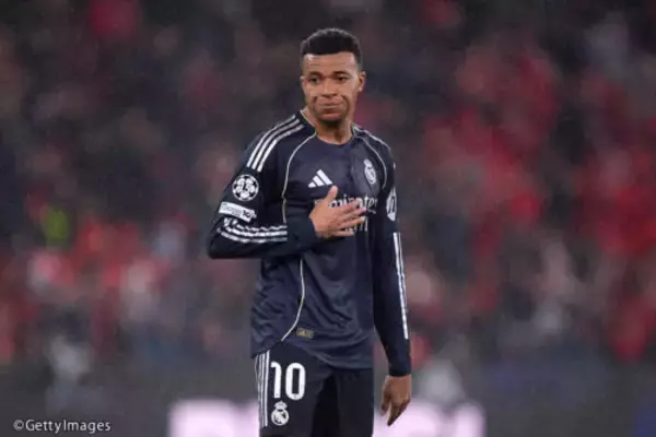 エンバペが2得点でCL7戦13発も…完敗劇に檄を飛ばす「戦術や質の問題ではない。闘う気概があったかどうかの問題だ」