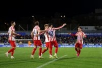 アトレティコがラ・リーガ5連勝！　敵地でヘタフェに苦戦も、終盤のオウンゴールが決勝弾に