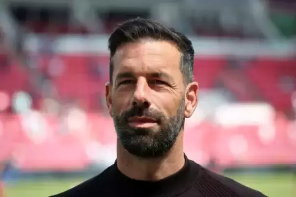 オランダ代表、ファン・ニステルローイ氏のコーチ就任を発表！　日本代表と対戦するW杯に向けて2月から合流