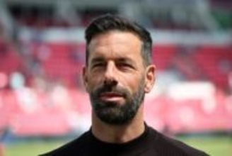 オランダ代表、ファン・ニステルローイ氏のコーチ就任を発表！　日本代表と対戦するW杯に向けて2月から合流