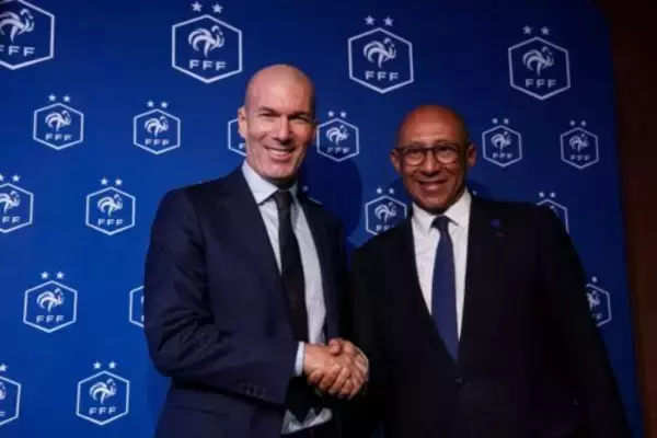 フランス代表、新監督は“レジェンド”のジダン氏に正式決定！「レ・ブルー以上に偉大なものはない」
