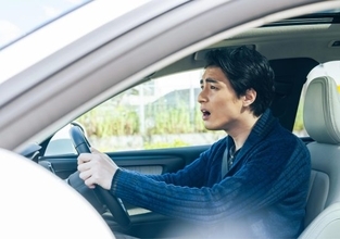 あおり運転の犯人は“ヤカラ風の男”。恫喝されるかと思いきや、終始何かに怯えている…「怒るのも馬鹿らしくなった」顛末とは