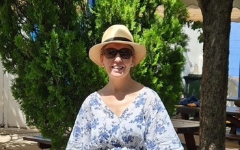 「どうして日本人はこんな神業ができるの？」外国人女性が驚いた“日本の光景”。電車、コンビニ、100円ショップ… ――仰天ニュース特報