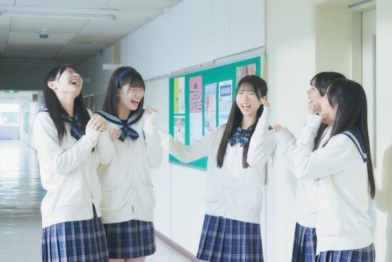 僕青・工藤唯愛、初の単独メインに「少しだけ強くなれた」7thシングル雲組楽曲「カイロに月」のMVの舞台裏