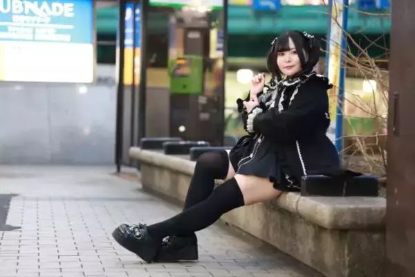 「23kg増“逆ビフォーアフター”がSNSで話題の女性を直撃。アイドル時代は「正直うまくいかず」」の画像