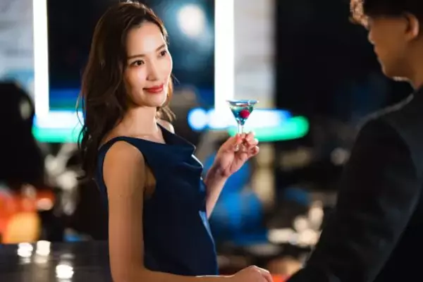 「「どうせ美人は無理」は大間違い…美女を射止めるための“3つのテクニック”」の画像