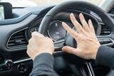 「あおり運転してきた“真っ赤なスポーツカー”に下った天罰「前方が騒がしいと思ったら…正直“ざまあ”と思いました」」の画像2