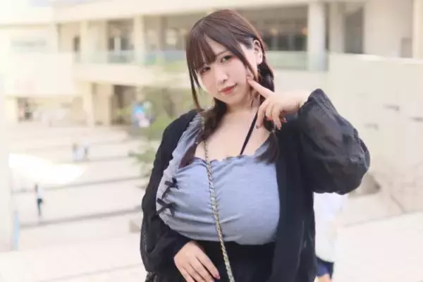 「「胸の大きさに悩み続けた」元引きこもりの歯科衛生士がコンプレックスを“武器”に変えるまで」の画像