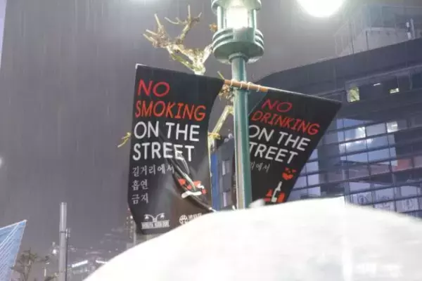 「大雨の「渋谷ハロウィン2025」コスプレイヤーは外国人ばかり、“ガチ”よりも“ライト”に済ませる人が多数」の画像