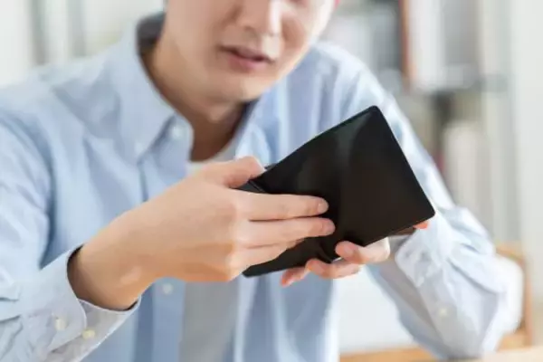 「「母の入院を手伝ったら“カネを出せ”と言われ…」正月に実家を避ける45歳男性の事情」の画像