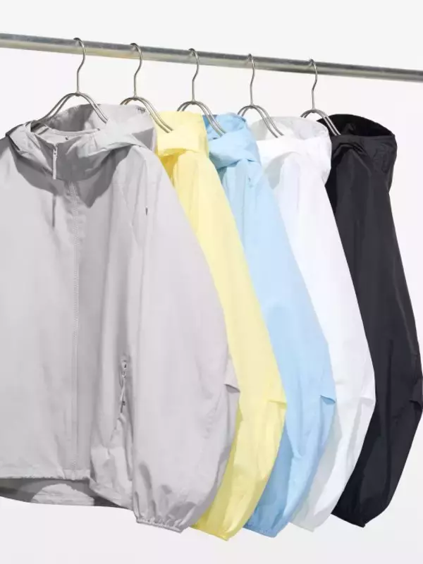 「ユニクロの最新アウター「幅広いシーンに対応可能」「完成度が高い一着」絶対に買い逃してはいけない3アイテム」の画像