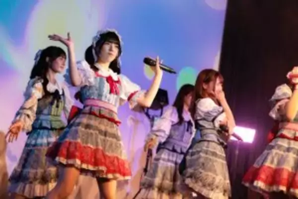 「テラテラ、新体制2ndワンマンライブで新曲披露！  総選挙でトップ当選した藤田梨々花がセンターに」の画像