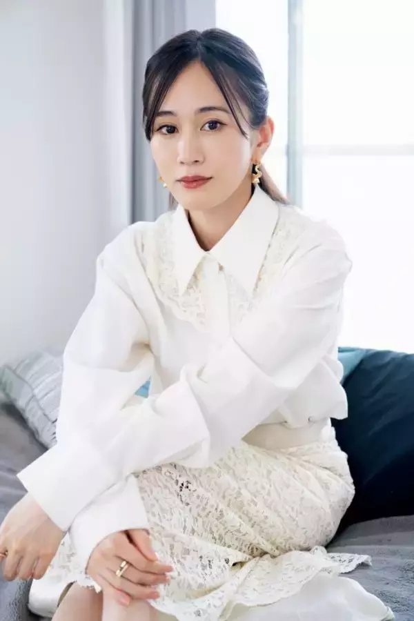 「前田敦子、1児の母として「子供は完全に生きがい」…仕事現場にも連れていく一方、「共依存で離れられない親子にはなりたくない」」の画像