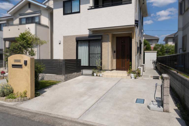 「人の家の水道」を無断で使う、60代隣人の呆れた主張。抗議したら「今度はうちの庭でBBQをやりはじめたんです…」／家は選べても、隣人は選べない。近所付き合いの距離感がどう変わったか調べてみた