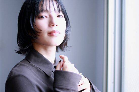 「別の道を選んでいたら…」と悩んだ過去も。石井杏奈（27）が明かす、先輩・寺尾聰からの“忘れられない言葉”