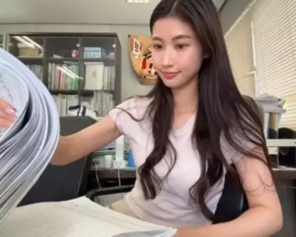 「「毎日の失敗で落ち込んでいた」女性トラックドライバーがYouTubeを始めた理由。仕事だけでなく美容やサウナも発信」の画像