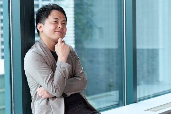 鮮魚コーナーのバイトから『君の名は。』スタジオの監督へ。異色の映像作家が掴んだ大抜擢の裏側