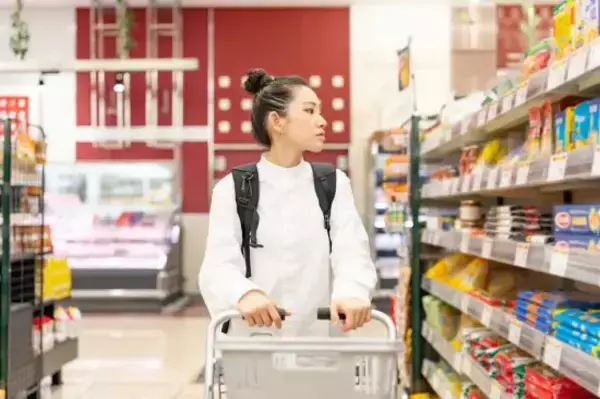 「スーパーで高くて買うのをあきらめることが増えた」「Swich2は高すぎて買えない」“中流貧民”3700人が訴える生活苦の実態