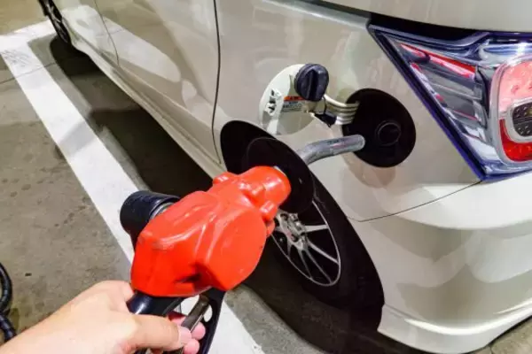 元ディーラー営業マンが暴露。ガソリン車と比較して「ハイブリッドカーはおすすめしない」ワケ――大反響セレクション