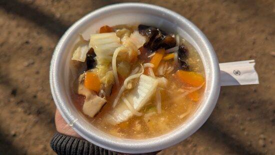 牛丼1杯もらうのに2時間説教。“タダ”では済まない「炊き出し」の現場