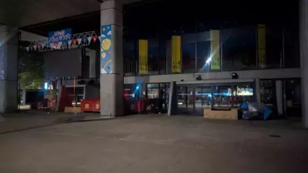 「牛丼1杯もらうのに2時間説教。“タダ”では済まない「炊き出し」の現場」の画像