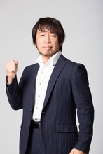 TOEICで満点（990点）を100回以上取った男の幼少期とは？「家で勉強しない」独自の学習スタイルには“原点”が