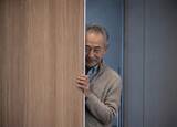 「ただの挨拶が「人生最後の恋」に…コンビニの接客を“好意”と勘違い、24時間つきまとう“老人ストーカー”の恐怖」の画像2