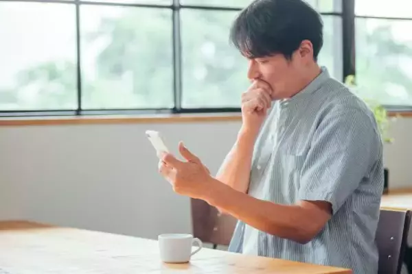 「「もっといい人がいる気がする」いつまでも結婚相手を決められない中年男性の“致命的な思考”」の画像