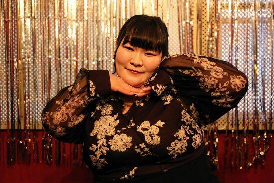 「袋から小麦粉を直食い」123キロ女性の“バグった食欲”の原点。「人生初の満腹」についても激白