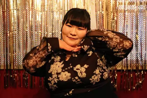 「「袋から小麦粉を直食い」123キロ女性の“バグった食欲”の原点。「人生初の満腹」についても激白」の画像