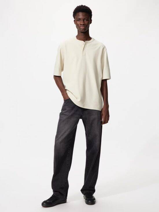 ユニクロのTシャツ「590円で買える傑作」「圧倒的な高級感と頑丈さ」絶対に買い逃してはいけない5アイテム