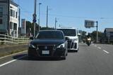 「あおり運転をした作業服の若者が返り討ちに。「腰を90度に曲げて謝罪」するまで…警察白書より「取消処分者講習」驚きの年間受講者数も」の画像1