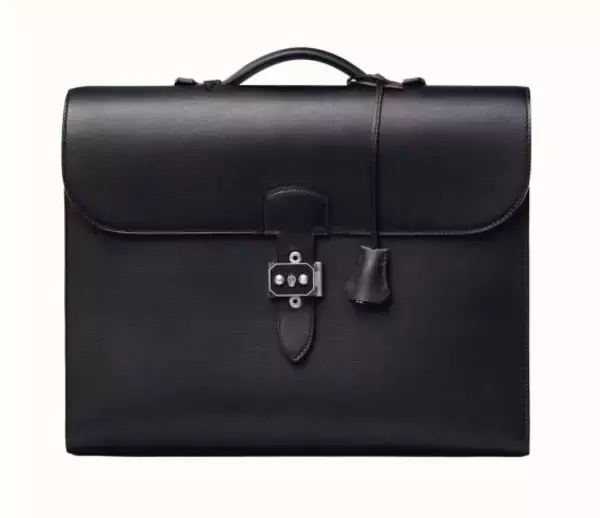 「「ダサい中年男性」がまず買うべき“印象が激変するファッションアイテム“トップ3」の画像