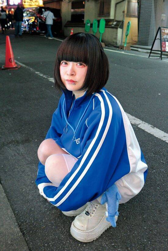 「20代にしか見えない！」と話題の40歳女性が貫く信念「年を取ったからって、好きな格好ができなくなるのは嫌」