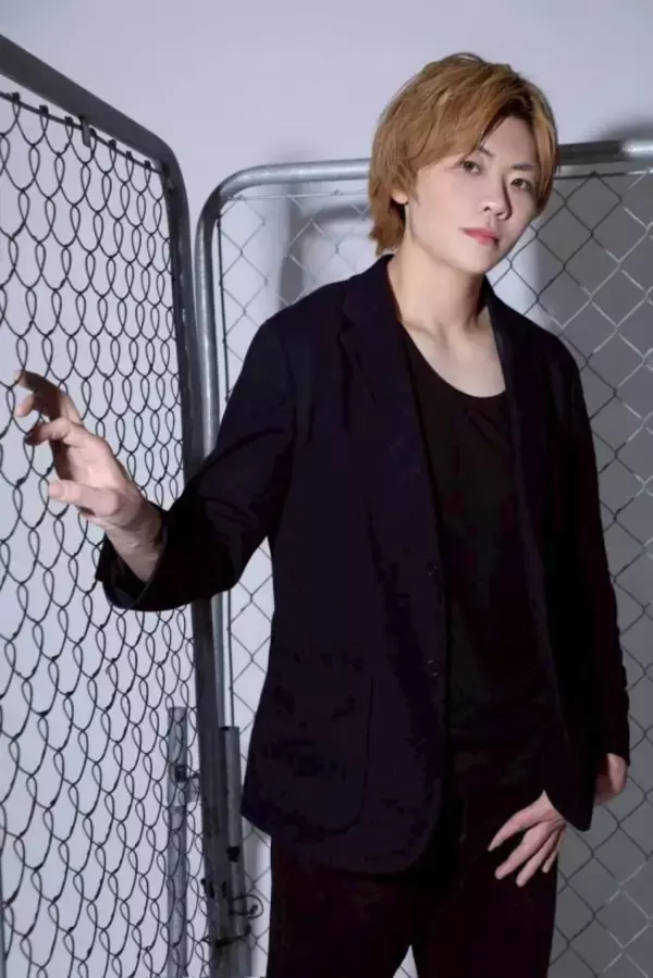 「壮絶なイジメを経験した「184センチ120キロ」の早稲田卒男性が歌舞伎町でホストになるまで」の画像