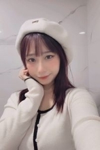 台湾夜市のゲーム屋台で働く“親日すぎる美女”として話題の21歳女性を直撃。大阪を訪れ「日本の食べ物は本当に美味しい」