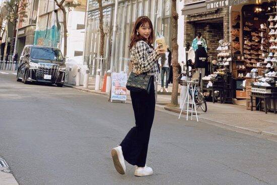 台湾夜市のゲーム屋台で働く“親日すぎる美女”として話題の21歳女性を直撃。大阪を訪れ「日本の食べ物は本当に美味しい」