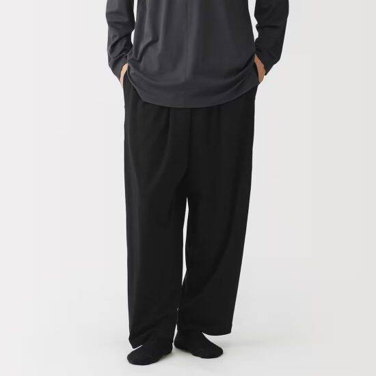 ユニクロ＆無印の春アイテム「確実にオシャレになれる」「使い勝手も抜群」絶対に買い逃してはいけない“3つの傑作“