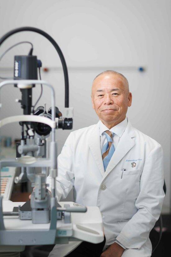 「完全に失明する可能性もある」医師に告げられた32歳男性の絶望。原因は長時間のスマホ利用、たった1年で視力は0.02以下に