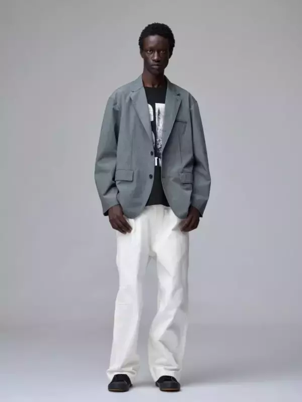 「GUの最新コラボ「完成度高く作られた超コスパアイテム」「高級感と着まわしやすさを両立」買い逃してはいけない“5つの傑作”」の画像