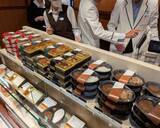 「銀座に出店した「松屋PREMIUM」。牛めしが1杯2080円でも“超破格”なワケ」の画像2