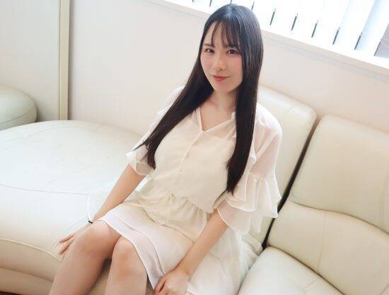 明け方就寝・朝5時起き…元バスガイドの23歳セクシー女優が明かす過酷な過去。「逃げられる」と覚悟した日