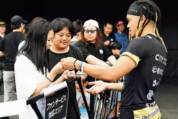 「「サッカーをやめようと考えていた」田中パウロ淳一が、日本一“バズる”Jリーガーになるまで」の画像